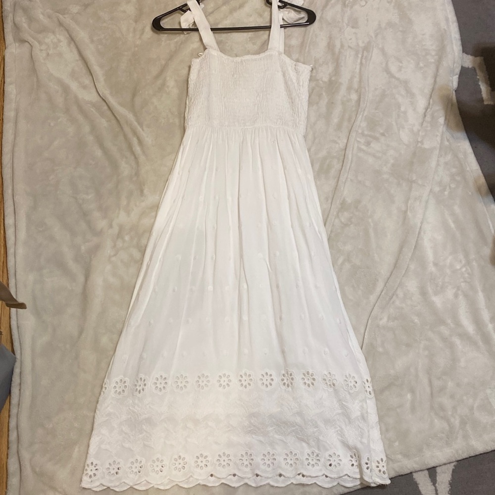 Jessica Simpson White Swiss Dot Smocked Midi Dress
